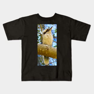 Kookaburra looking into the Sky! Kids T-Shirt